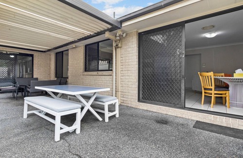 Wallsend House | Large Seven Bed House