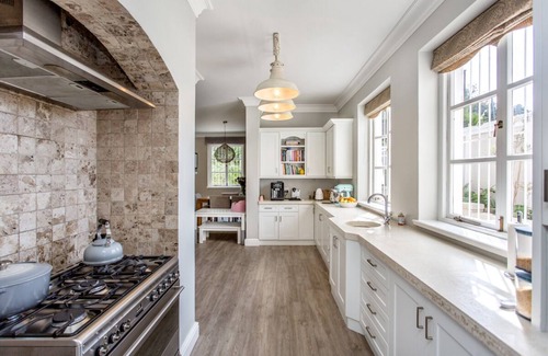 Constantia House | Large, spacious home in Constantia