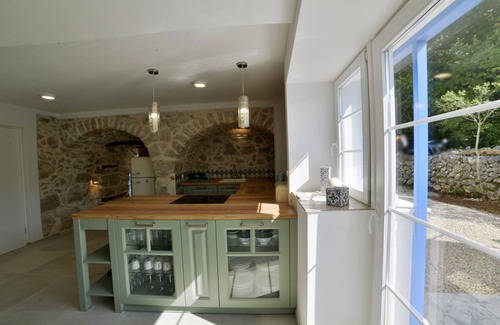 Gostinjac House | Large stone house Casa di Pietra with pool for up to 8 people