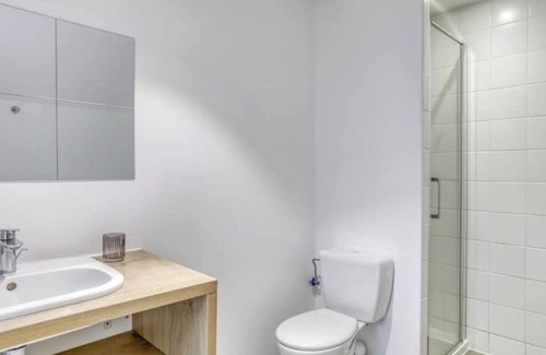 Annemasse Apartment | Large Studio 40m2 Near train station Annemasse