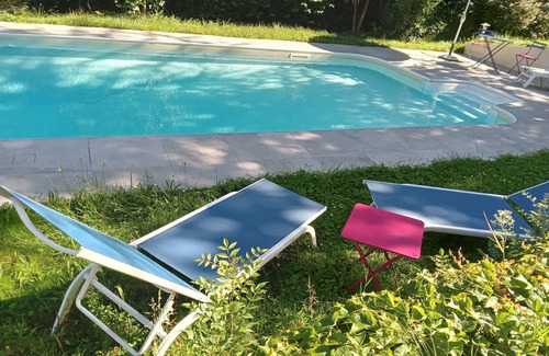 Flourens Apartment | Large studio in a quiet green setting near Toulouse