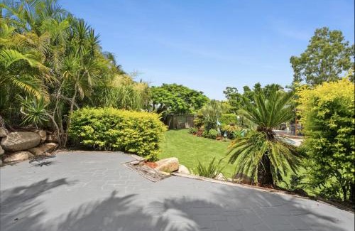 Cornubia House | Large Stylish 4BR Pet-Friendly Pool Paradise