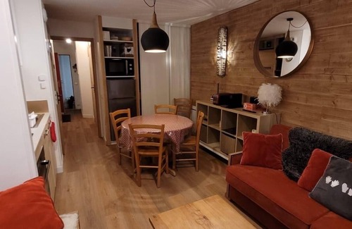 Saint-Etienne-de-Tinee Apartment | Large terrace, ideally located with Mountain Views in a Family friendly village.
