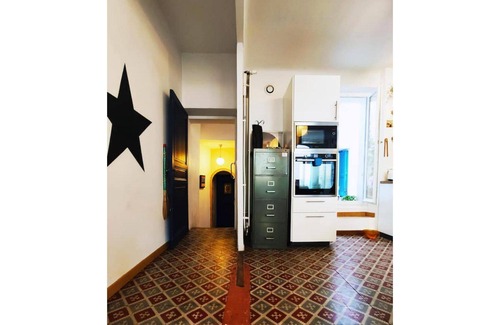 Estagel House | Large townhouse with hidden garden