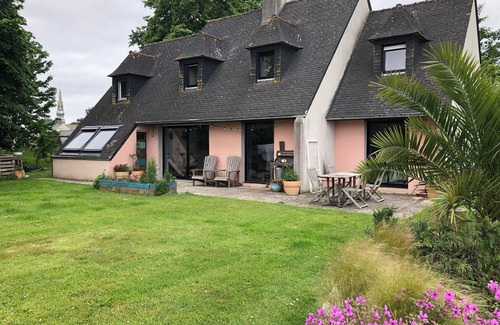 Plounevez-Lochrist House | Large unoverlooked house in wooded garden 3km from beaches