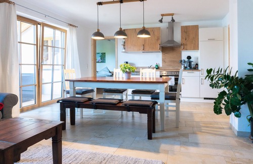 Bruckmuehl Apartment | Large vacation apartment in the beautiful Mangfall valley below the Irschenberg
