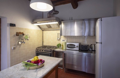 Palaia House | Large Villa in Palaia,Volterra, Pool,children pool,Garten,ideal for families
