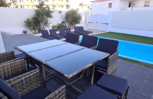 The Strip Villa | Large Villa - Private Pool - 6 Bedrooms