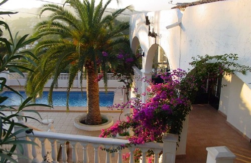 Paichi Villa | Large villa walking distance to shops, bars and Moraria town. Air-con & Wifi