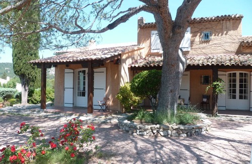 Le Tholonet Villa | Large villa with swimming pool, Aix en Provence at 5min