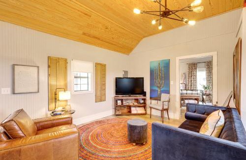 Fayetteville House | Large Yard and Pond Fayetteville Rural Retreat