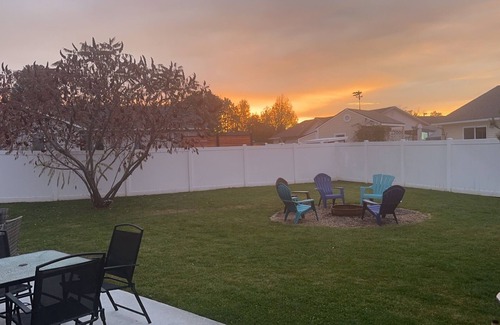 Southwest Ada County Alliance House | Large yard, kids playroom, an adult game room, a selfie wall and much more!