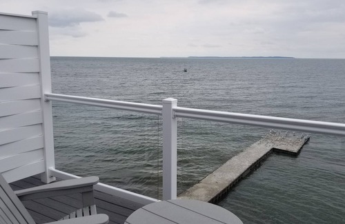 Put-in-Bay Condo | Largest Waterfront Condo On Pib With Over 2000 Square Feet
