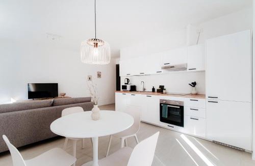 Como Apartment | Lario Suite Apartments by Quokka 360 - With parking Next to Como City
