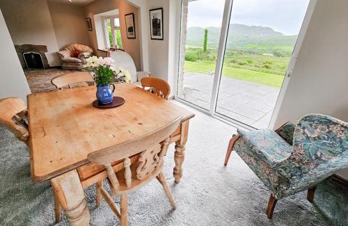 Caragh House | Lark Rise Holiday Home Glenbeigh by Trident Holiday Homes