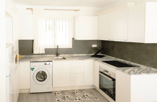 Benicarlo House | Las Piñas Vacation House - Beach - Terrace - Parking - by Primestay