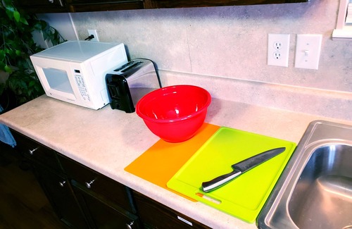 Edinburg House | Las Puertas Amarilla! w/office 152mbps wifi. Pet Friendly & near city park!