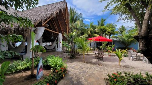 Aserradores Hotel | Las sevillanas beach hotel y restaurante