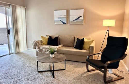 Las Vegas Condo | LAS VEGAS SPECTACULAR 2 BR CONDO! 5 MINS FROM THE STRIP