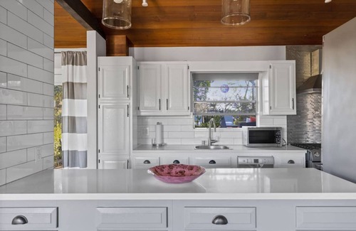 Hollywood House | Last Day Flash Sale Escape the Heat Wave 25% Off