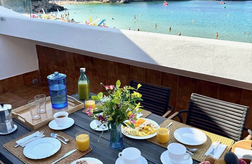 Arenal d'en Castell House | Last Days Sep 66%Off. Oct55%Dto. touch the sea just meters from the shore beach!