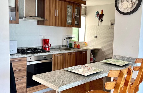 Santa Marta Apartment | LAST-MINUTE DEAL! Huge - 2 Story Penthouse, Pets OK, 24 hr Security and Pool!