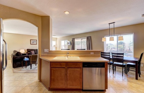 Sundance House | Last Minute Deals Heated Pool on Golf Course with Mountain Views!
