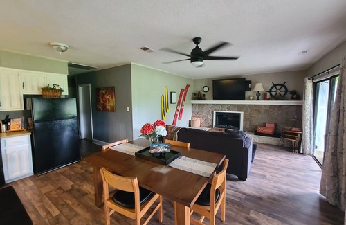 Trimble Cottage | Last minute Discount !nAugust & September nLake Getaway!