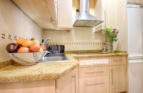 Perchel Sur Apartment | LAST MINUTE OFFER, Cozy apartment for exploring on foot Malaga Historical Centre