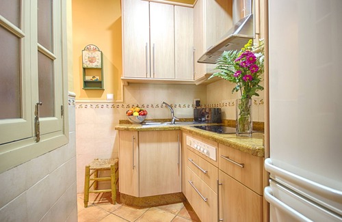 Perchel Sur Apartment | LAST MINUTE OFFER, Cozy apartment for exploring on foot Malaga Historical Centre