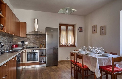 San Terenzo Monti House | LAST MINUTE OFFER- Exclusive Villa, Pool, BBQ