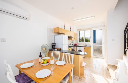 Latchi House | Latchi Harbour Maisonette