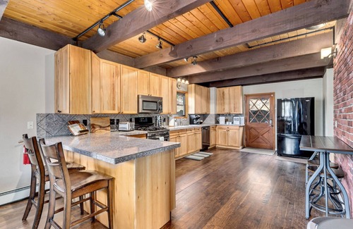 Idaho Springs House | Late summer special! Book a stay during August and September and receive a 15% discount