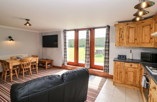 Over Haddon Cottage | LATHKILL BARN, pet friendly, character holiday cottage in Bakewell