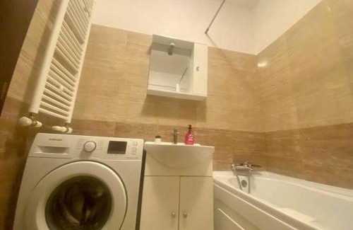 Cocani Crevedia Apartment | Latin residence 2 bedrooms