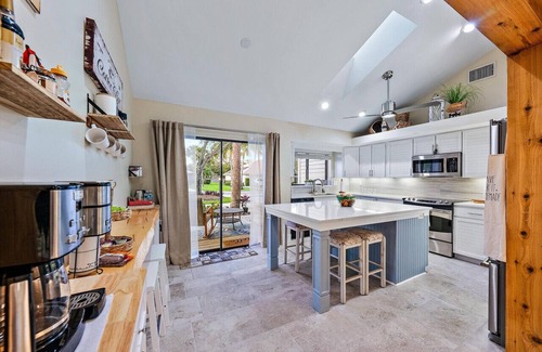 Hobe Sound House | Latitude Adjustment