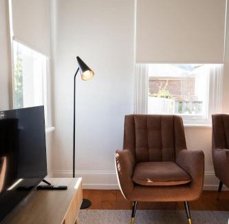 Launceston CBD House | Launceston Cottage Charming 3 bedroom home