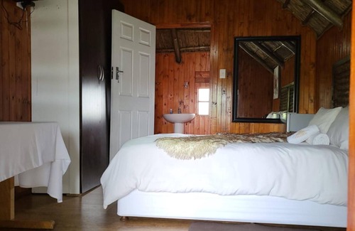 Emfuleni House | Lauren Palace Guest House