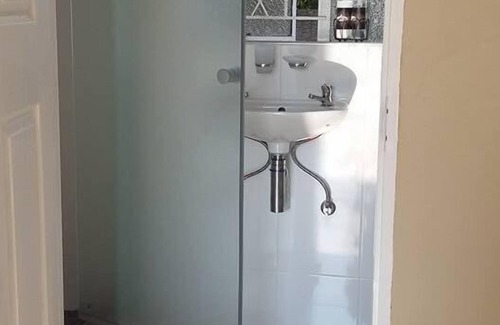 Emfuleni House | Lauren Palace Guest House