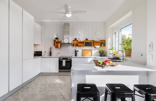 Alto do Pina Villa | Laurentina House: Lisbon Charm & Garden