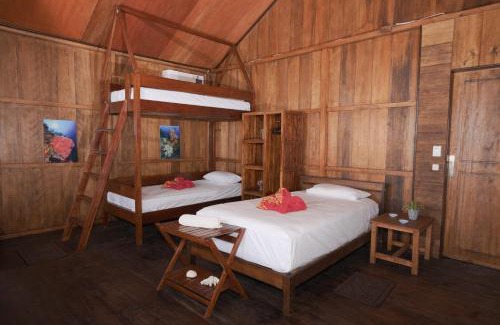 Pulau Unauna Resort | Lavana Dive & Nature Resort