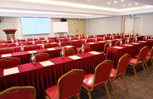 Humen Hotel | Lavande Hotel Dongguan Humen Square