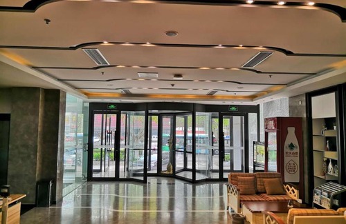 Donggang District Hotel | Lavande Hotel Rizhao Haiqu East Road RT-Mart Store