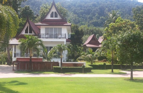 Ko Chang Villa | Lavender 4 bedroom ocean view villa