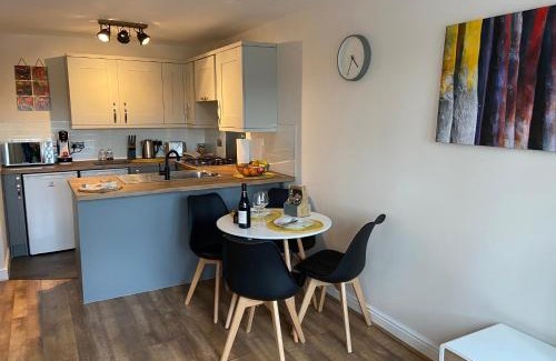 Briggswath Apartment | Lavender Apartment