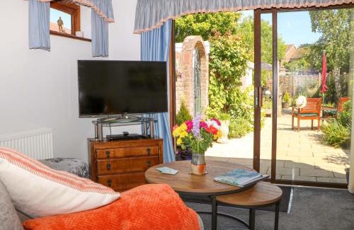 Hailsham House | Lavender Cottage