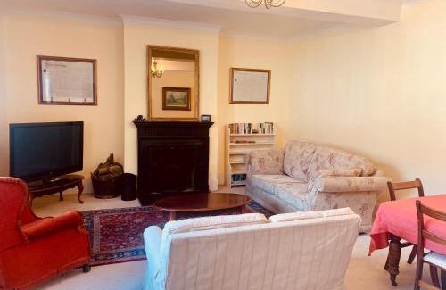 Lugwardine House | Lavender Cottage