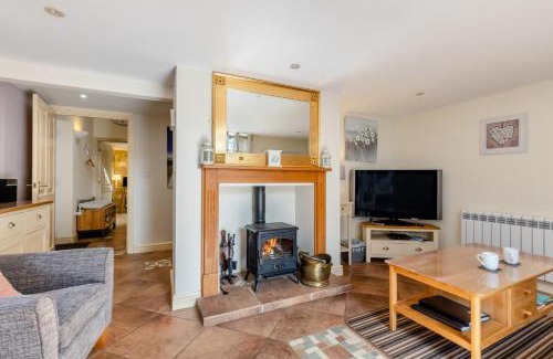 Weybourne House | Lavender Cottage