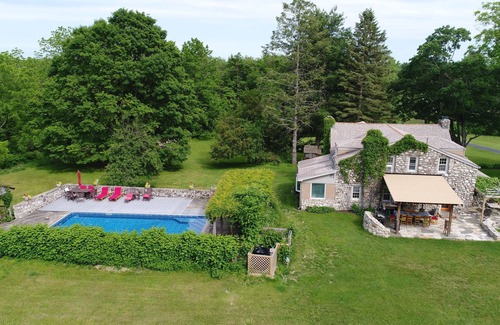 Pine Bush House | Lavender Hill Estate, Private 37 acres,1.5 hour from NYC, Heated Pool, Jacuzzi,