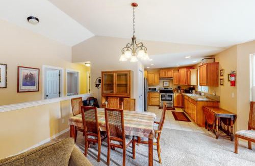 Cle Elum House | Lavender Lake Lodge